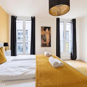 New! Pineapple Altstadt Ii Apartment